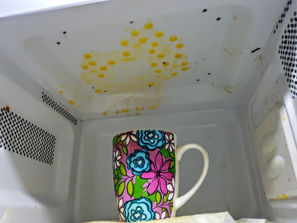 Bad Days Happen (23 pics)