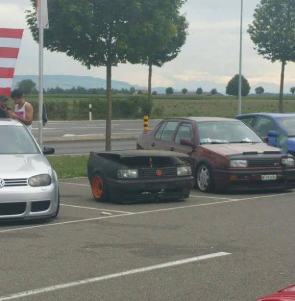 Glitches In The Matrix (18 pics)