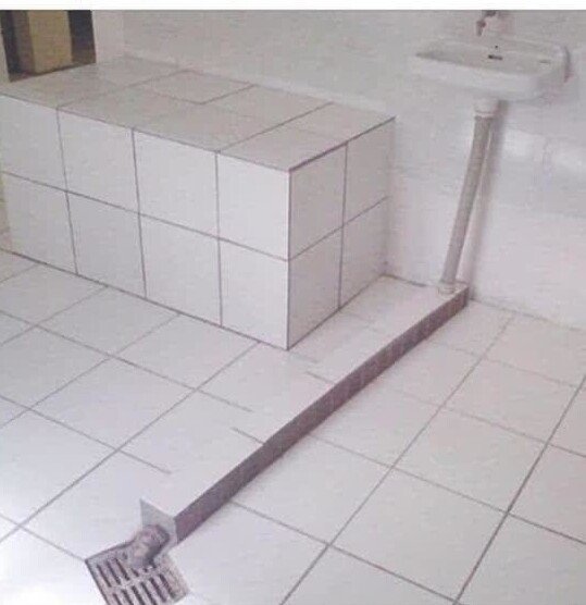 Failed Constructions (19 pics) Failed Constructions (19 pics)