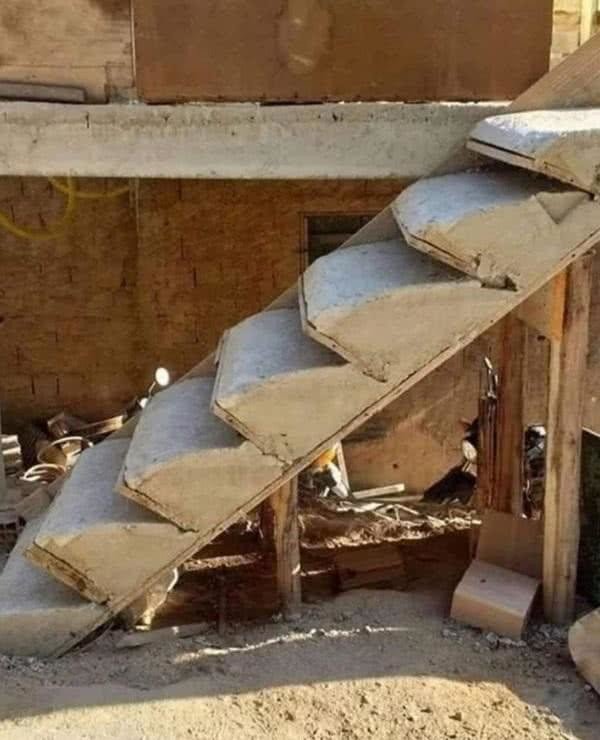 Failed Constructions (19 pics) Failed Constructions (19 pics)