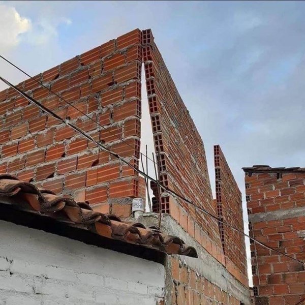 Failed Constructions (19 pics) Failed Constructions (19 pics)