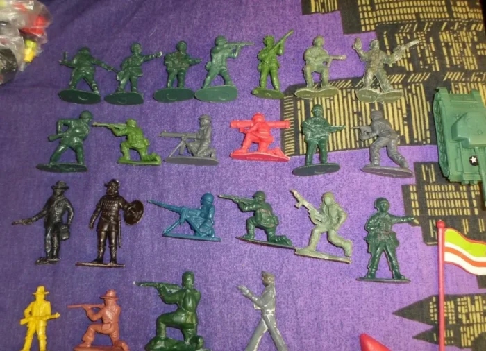 Nostalgic Toys (25 pics)
