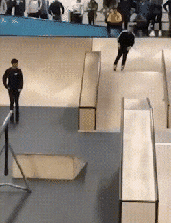 Acid GIFs, September 2 (25 gifs) Acid GIFs, September 2 (25 gifs)