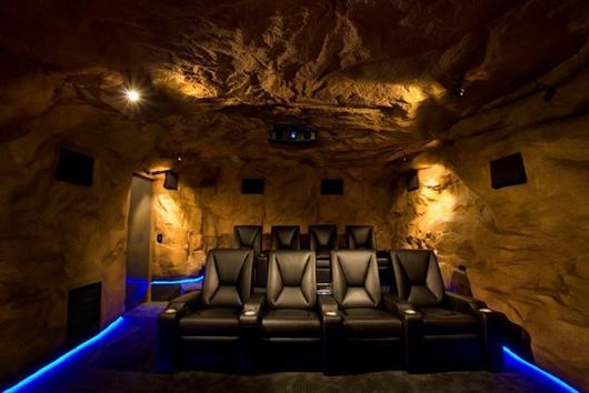 Cozy Men's Shelters (23 pics)