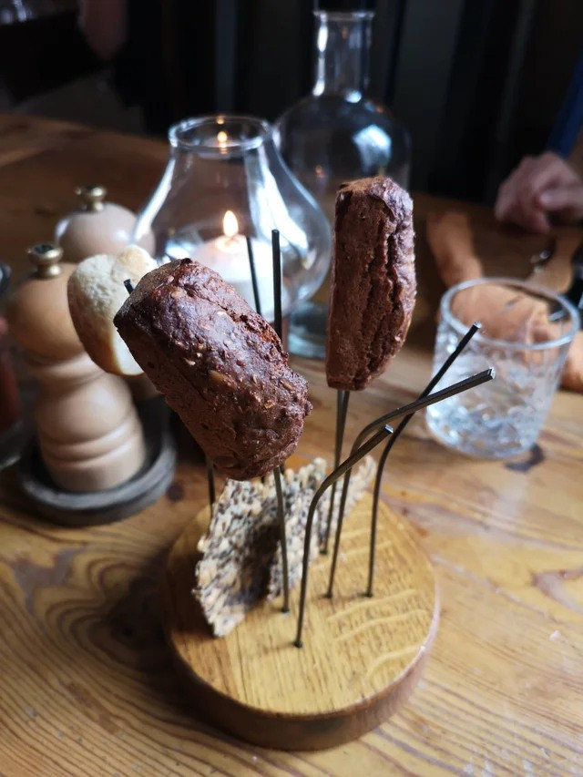 Crazy Food Serving (25 pics)