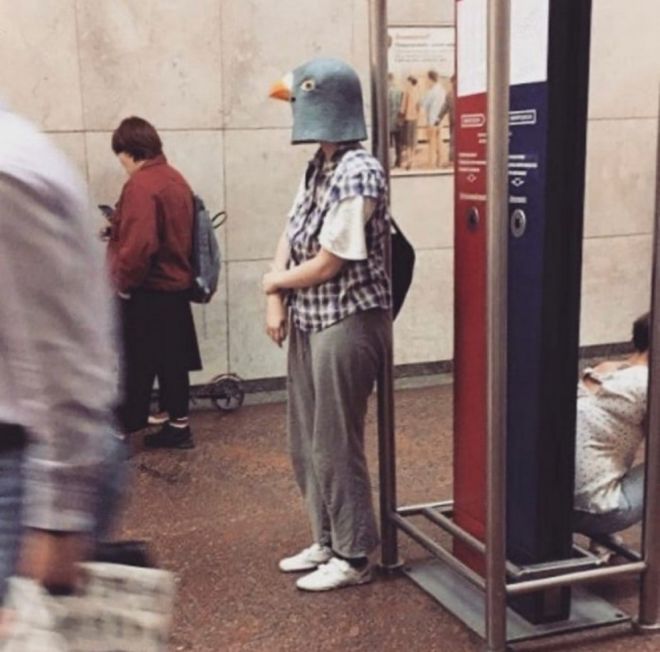 Strange People In The Subway (19 pics)