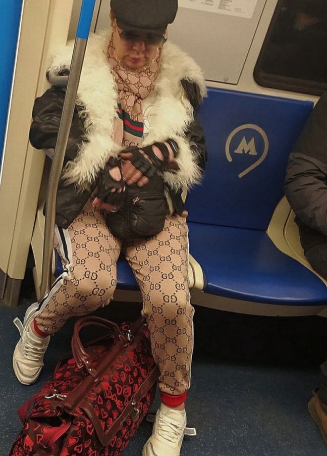 Strange People In The Subway (19 pics) Strange People In The Subway (19 pics)