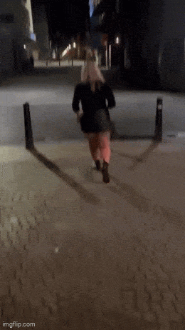 Acid GIFs, September 9 (25 gifs) Acid GIFs, September 9 (25 gifs)