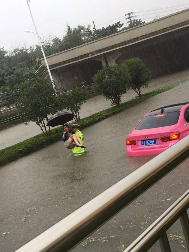 Bad Days Happen (23 pics) Bad Days Happen (23 pics)