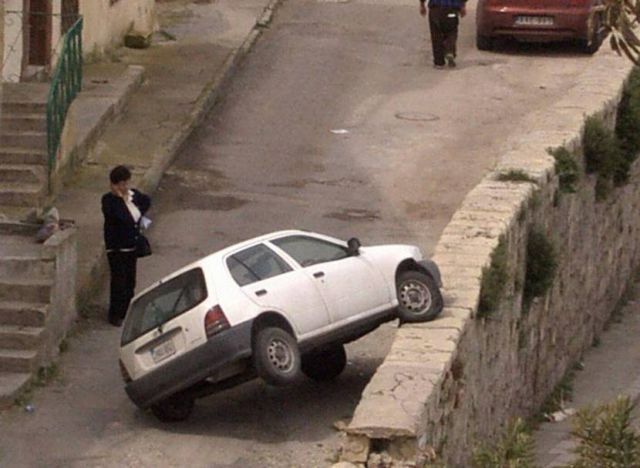 Epic Car Crashes (25 pics)