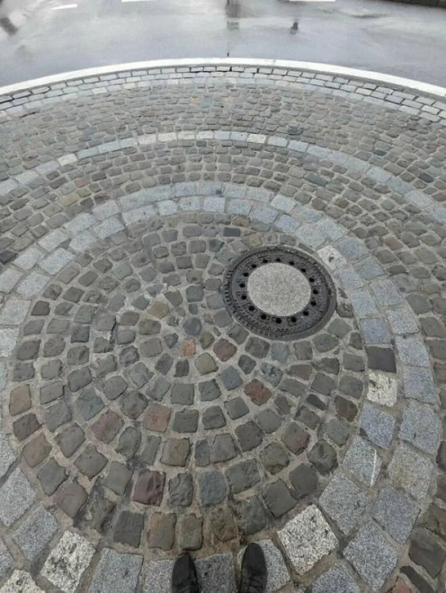 Failed Constructions (20 pics)