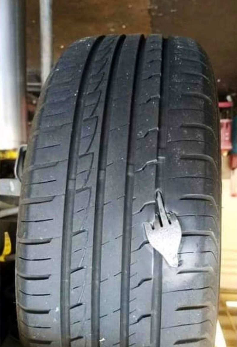 Bad Days Happen (25 pics)