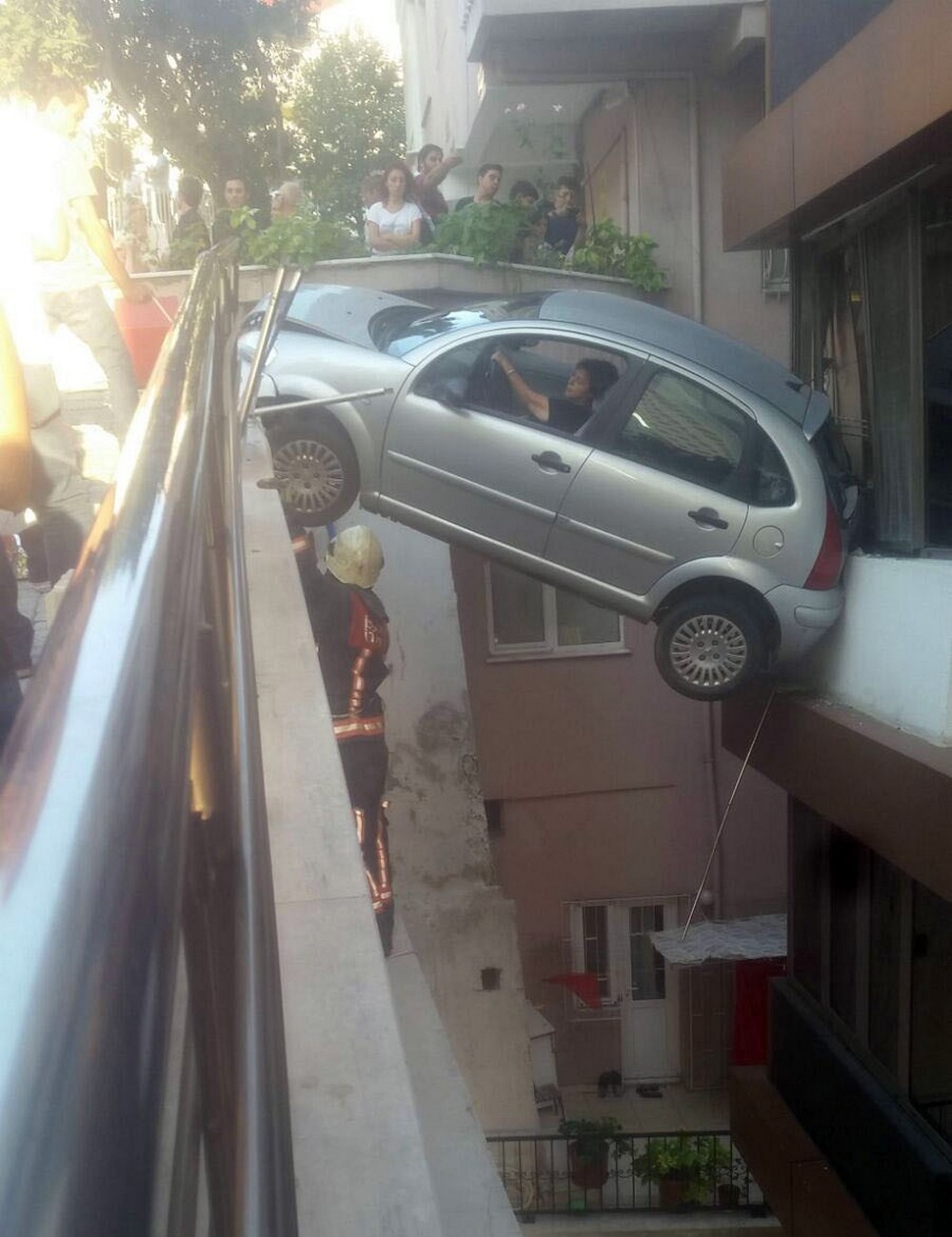 Bad Days Happen (25 pics)