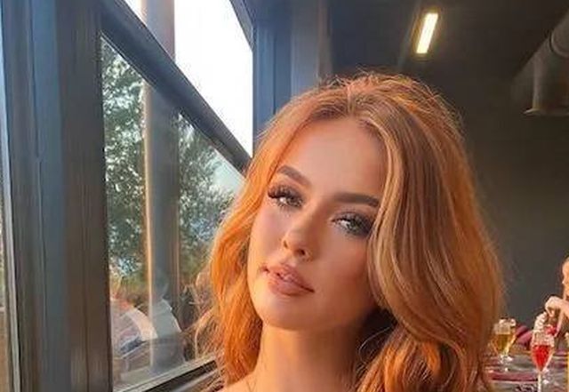 Redhead Girls (21 pics)