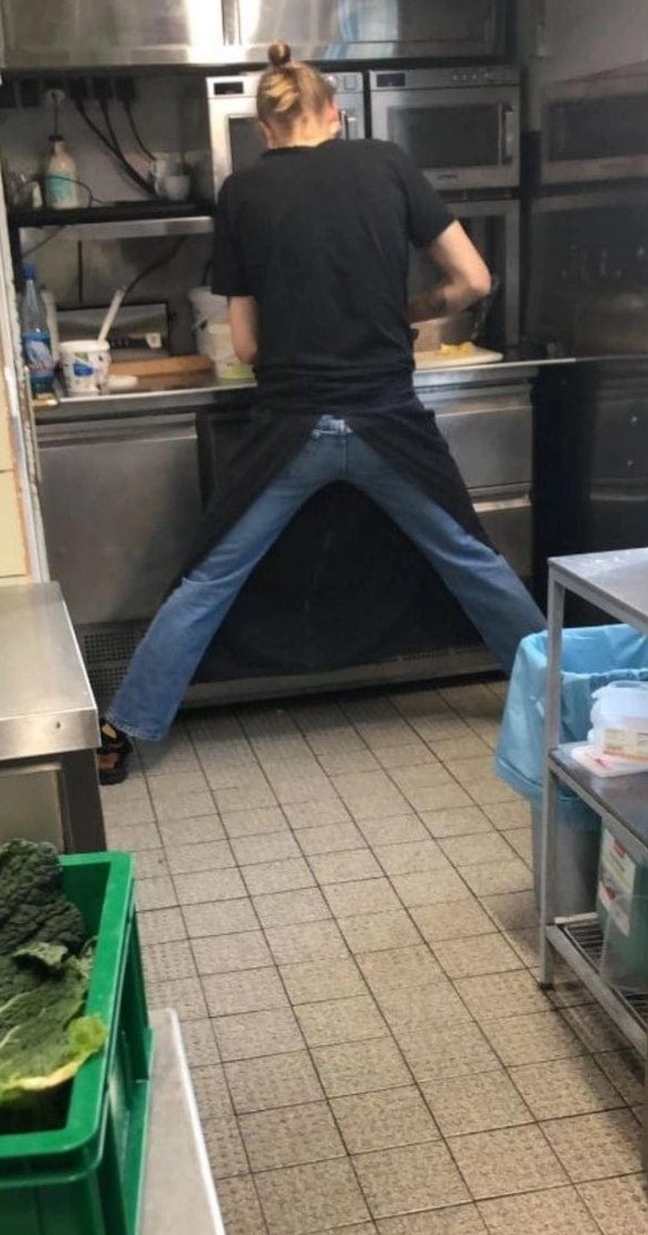 Problems Of Tall People (15 pics)