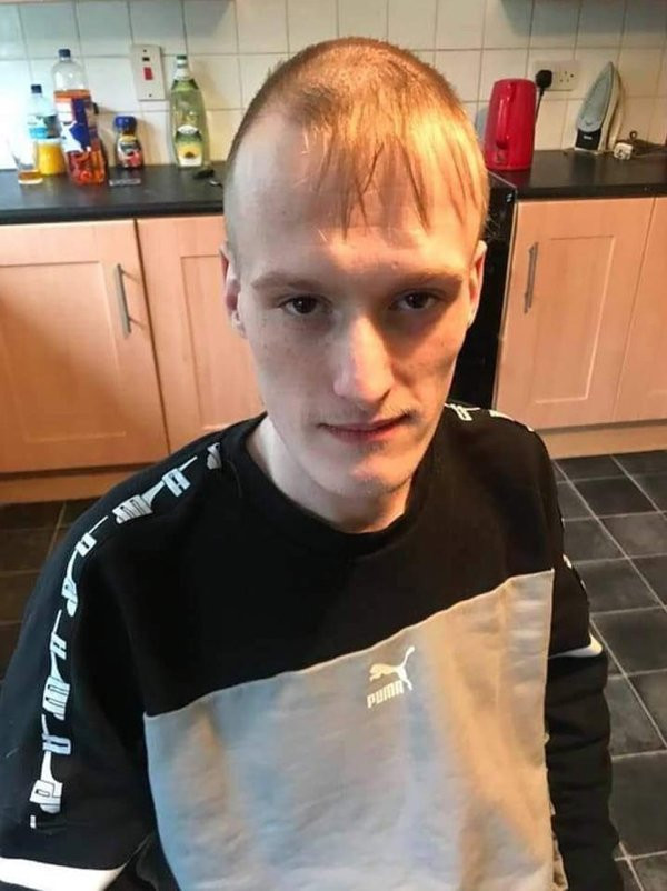 Awful Haircuts (25 pics)