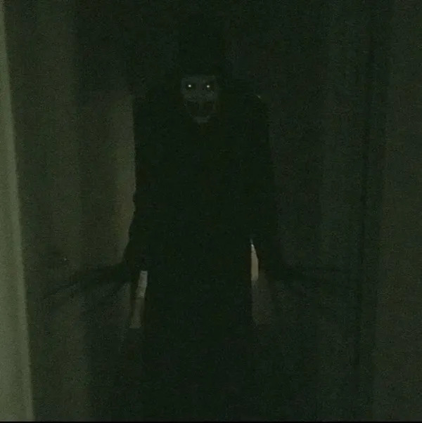 Creepy Photos (21 pics)