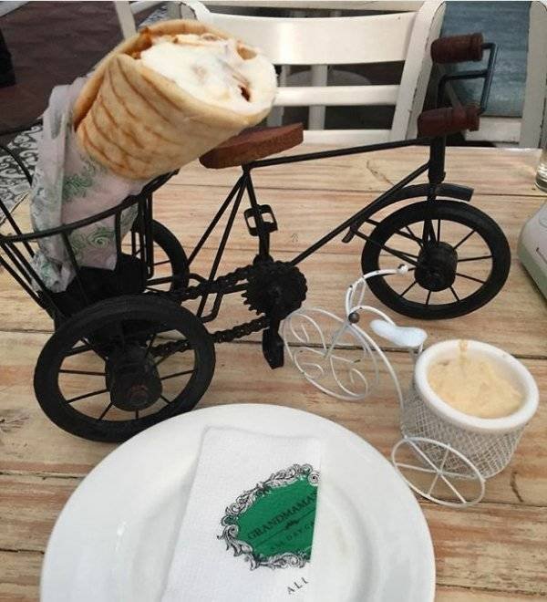Crazy Food Serving (21 pics) Crazy Food Serving (21 pics)