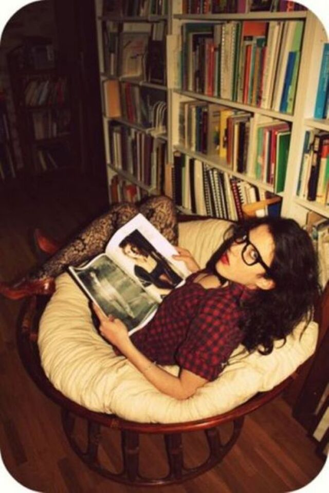 Girls In Glasses (21 pics) Girls In Glasses (21 pics)