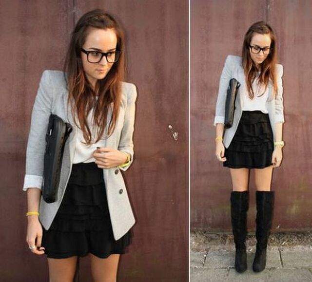 Girls In Glasses (21 pics)