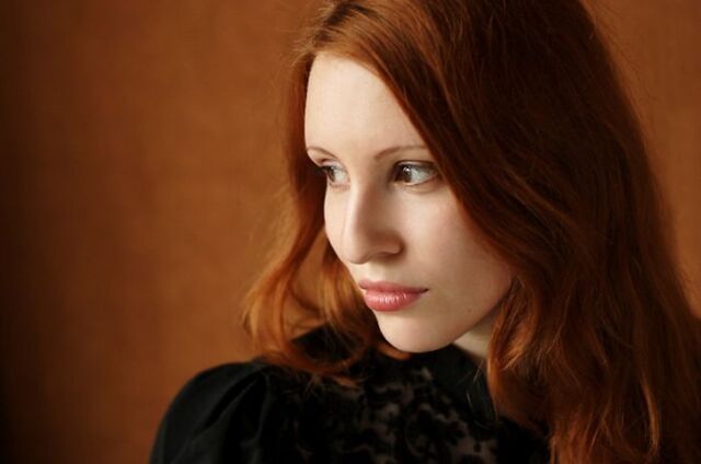 Redhead Girls (21 pics) Redhead Girls (21 pics)