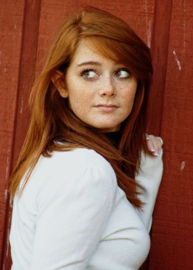 Redhead Girls (21 pics)