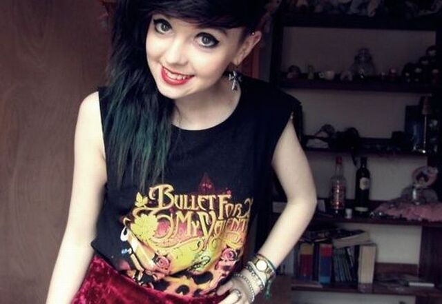 Cute Girls (21 pics) Cute Girls (21 pics)