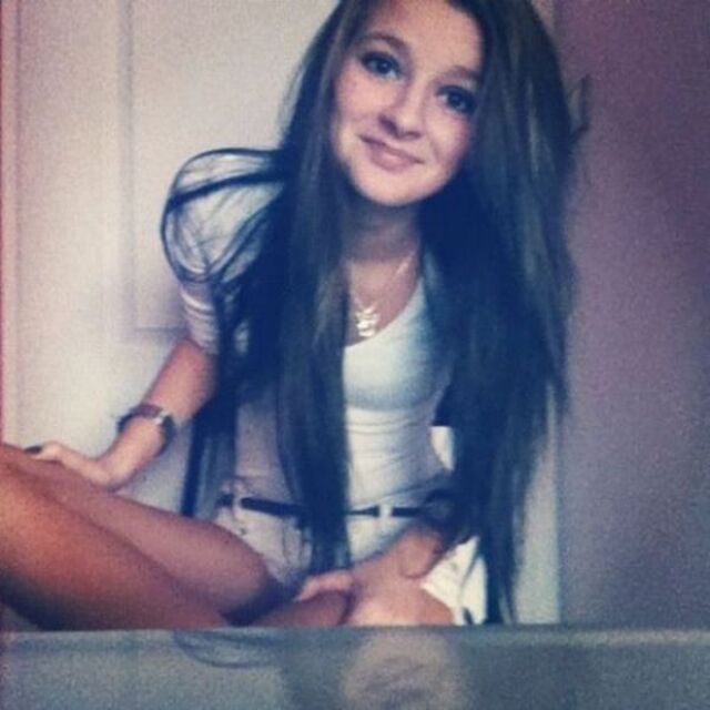 Cute Girls (21 pics) Cute Girls (21 pics)