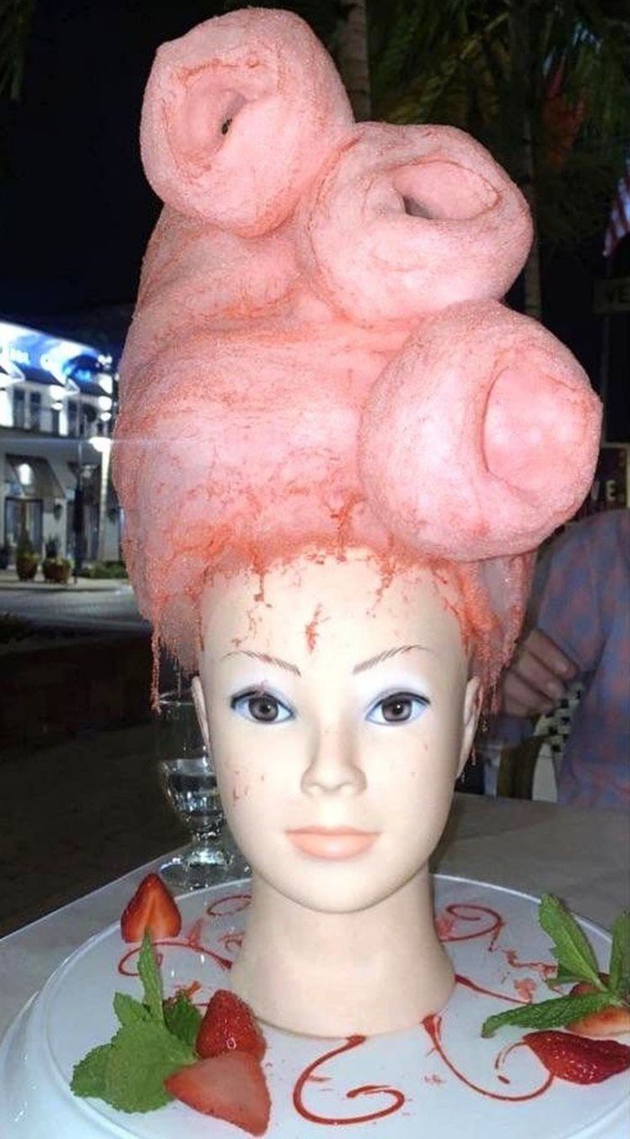 Crazy Food Serving (17 pics)