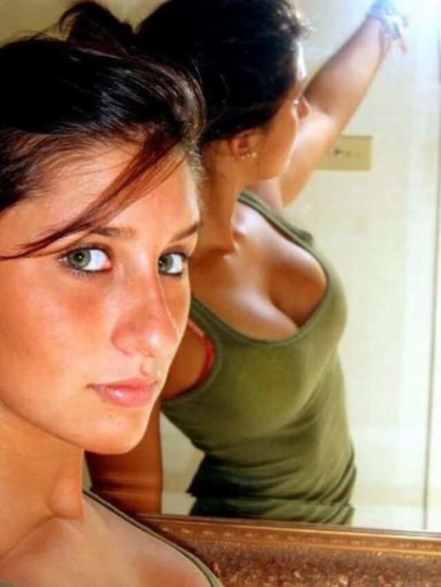 Hot Girls (21 pics)