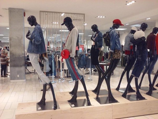 Creepy Mannequins (15 pics)