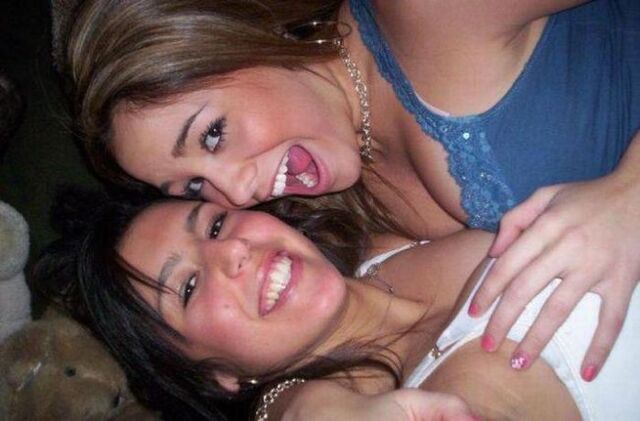 Hot Girls (21 pics) Hot Girls (21 pics)