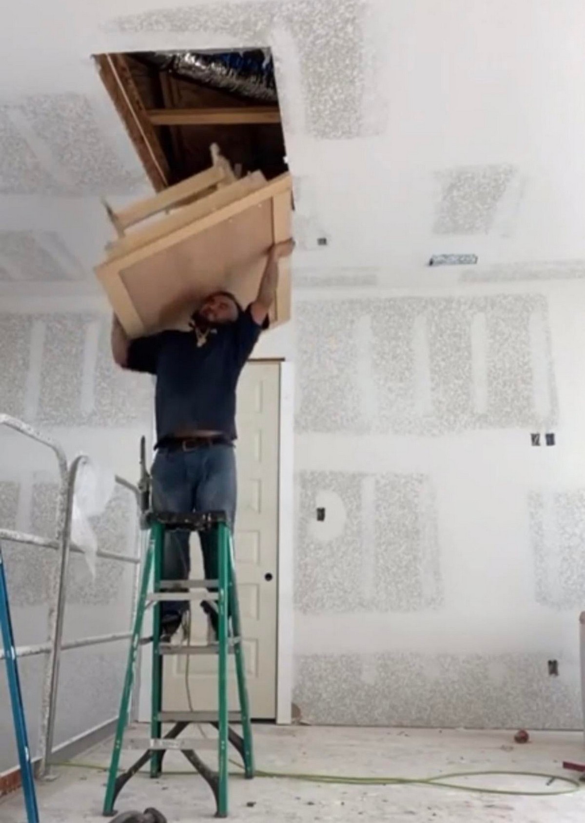 They Don't Care About Safety (25 pics)