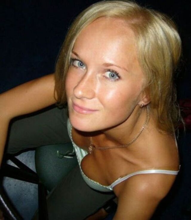 Hot Girls (21 pics)