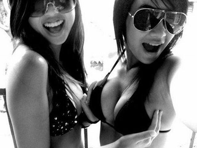 Cute Girls (21 pics) Cute Girls (21 pics)