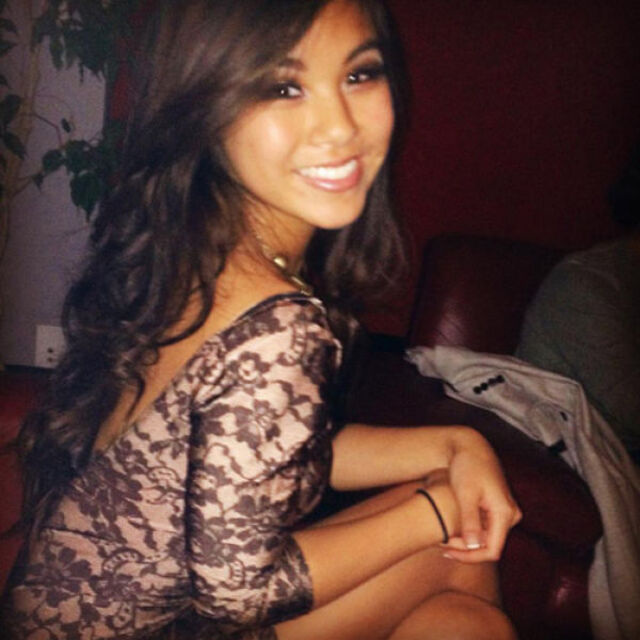 Asian Girls (21 pics) Asian Girls (21 pics)