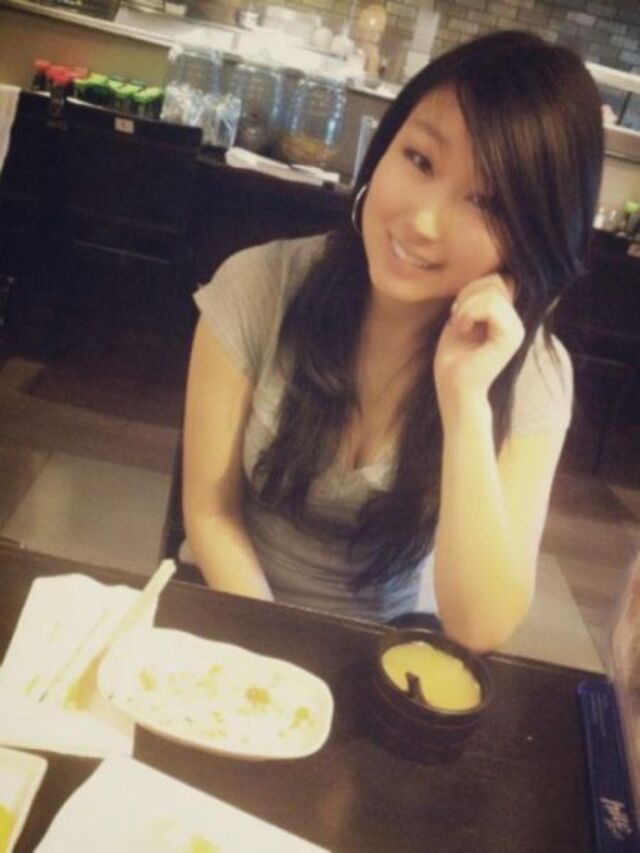 Asian Girls (21 pics) Asian Girls (21 pics)
