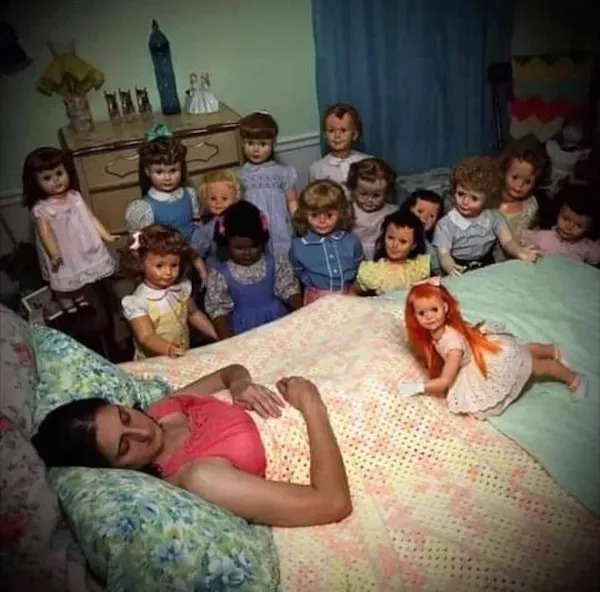Creepy Photos (21 pics) Creepy Photos (21 pics)