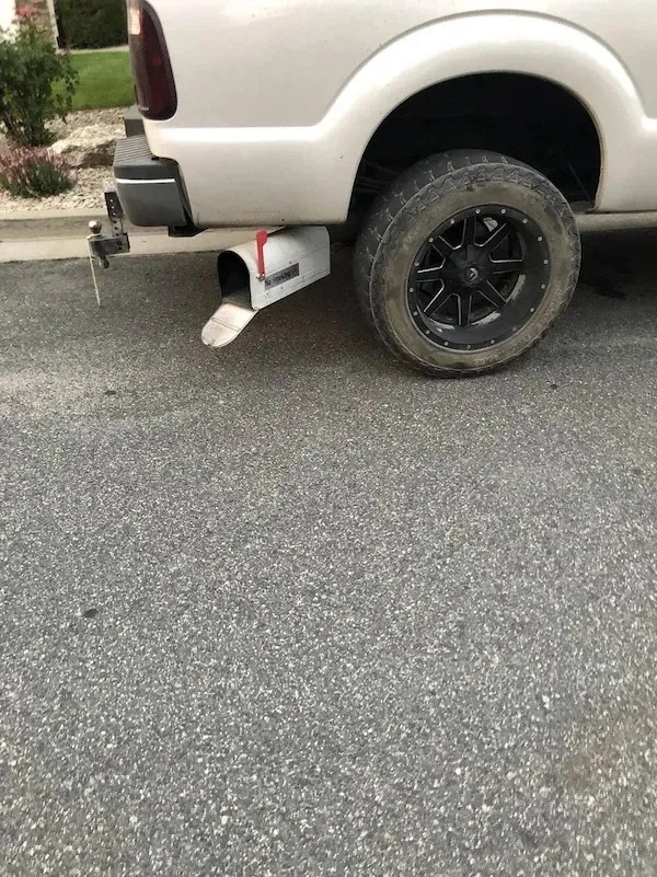 Redneck Inventions And Repairs (23 pics)