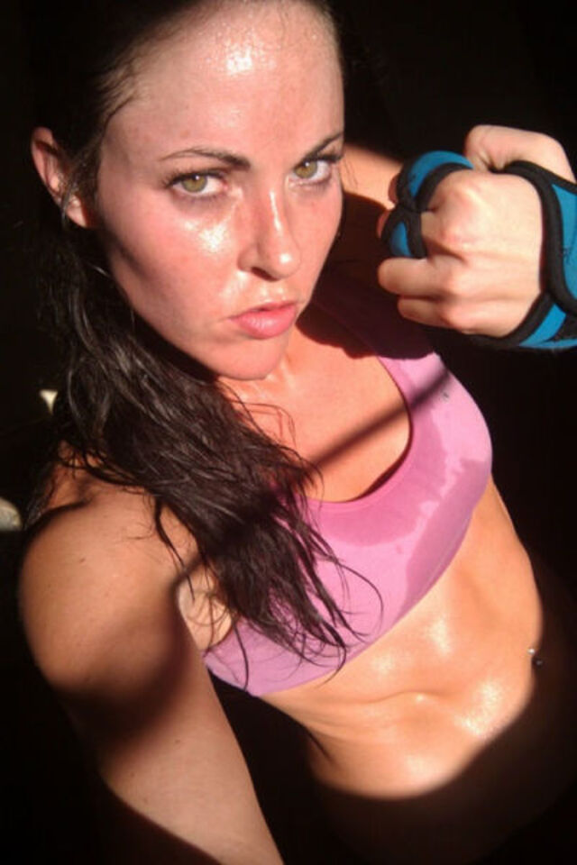 Wet Girls (21 pics)