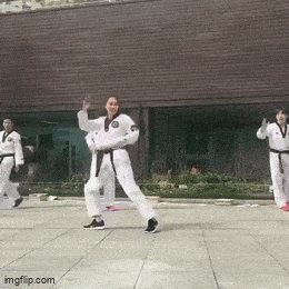Acid GIFs, October 1 (25 gifs) Acid GIFs, October 1 (25 gifs)