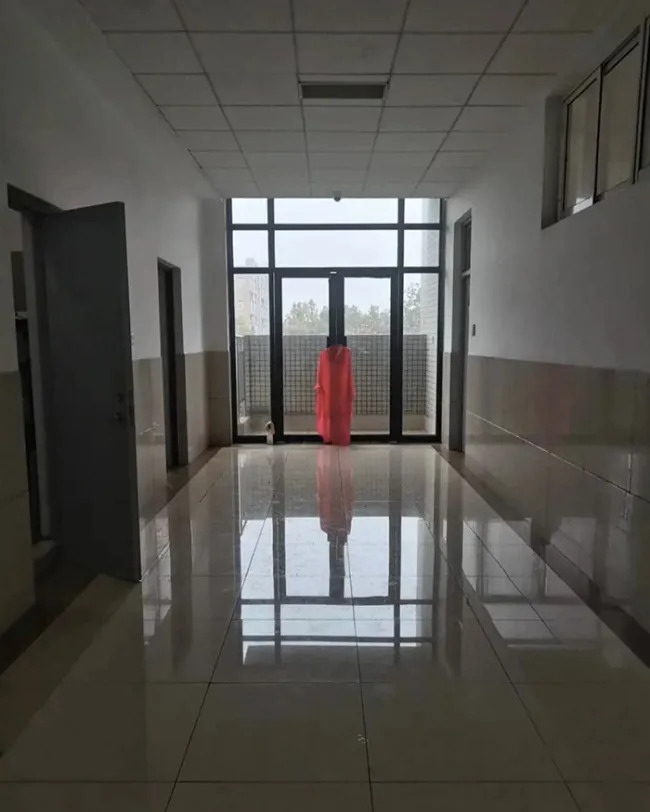 Creepy Photos (17 pics)