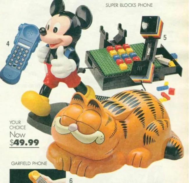 Strange Phones From The Past (21 pics)