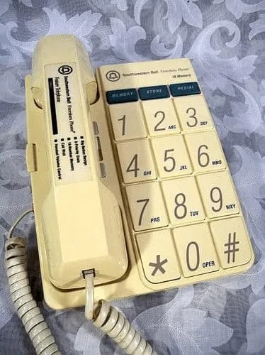 Strange Phones From The Past (21 pics)