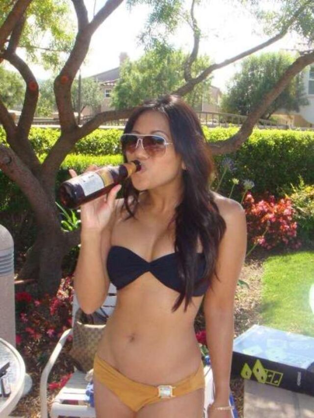 Asian Girls (21 pics) Asian Girls (21 pics)