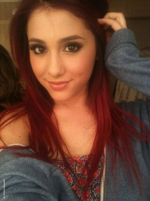 Redhead Girls (21 pics)