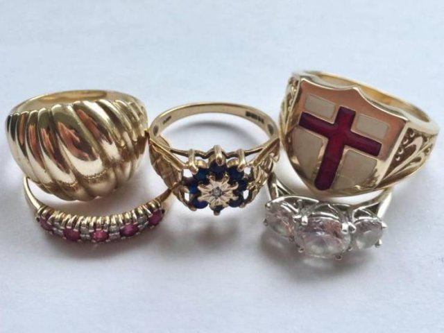 Cool Finds In Thrift Shops (19 pics)